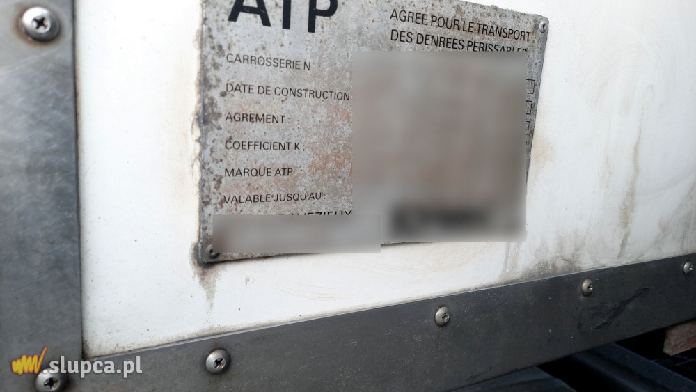 Naczepa widmo. Bez badań, bez numeru, bez certyfikatu