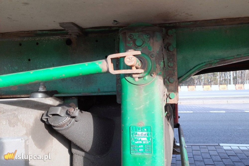 Naczepa widmo. Bez badań, bez numeru, bez certyfikatu