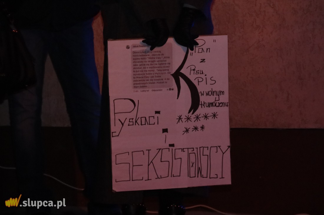 Kolejny Strajk Kobiet w Słupcy. Frekwencja o wiele niższa ZDJĘCIA i FILM