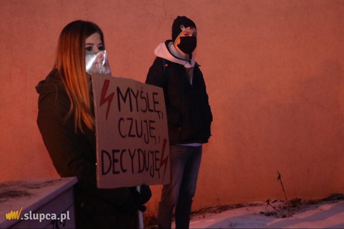 Kolejny Strajk Kobiet w Słupcy. Frekwencja o wiele niższa ZDJĘCIA i FILM