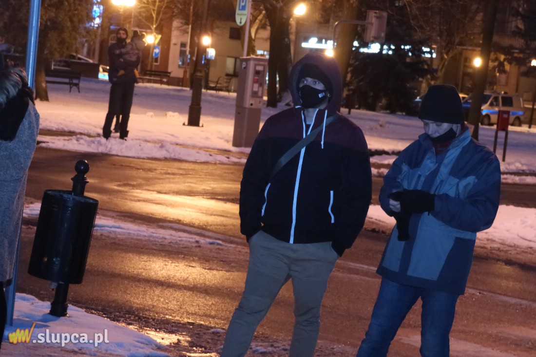 Kolejny Strajk Kobiet w Słupcy. Frekwencja o wiele niższa ZDJĘCIA i FILM