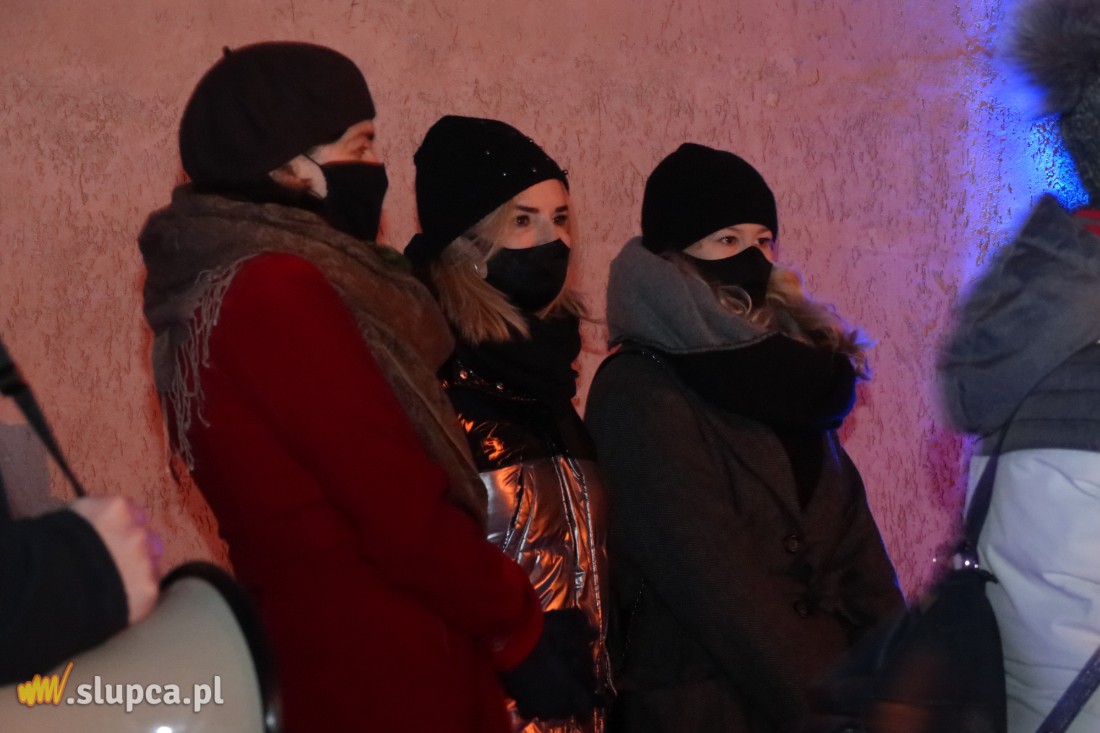 Kolejny Strajk Kobiet w Słupcy. Frekwencja o wiele niższa ZDJĘCIA i FILM