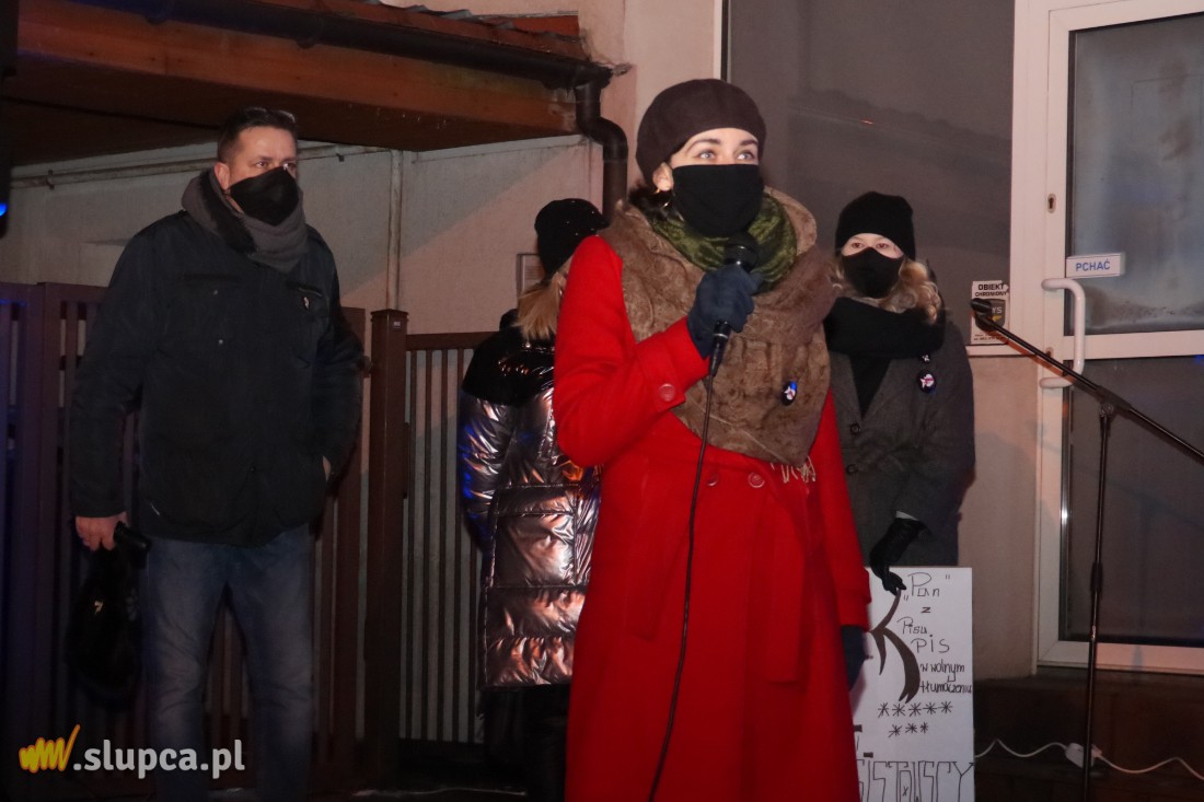 Kolejny Strajk Kobiet w Słupcy. Frekwencja o wiele niższa ZDJĘCIA i FILM