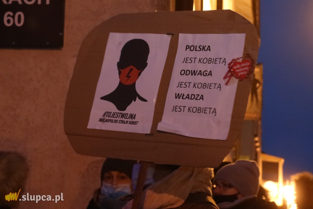 Kolejny Strajk Kobiet w Słupcy. Frekwencja o wiele niższa ZDJĘCIA i FILM