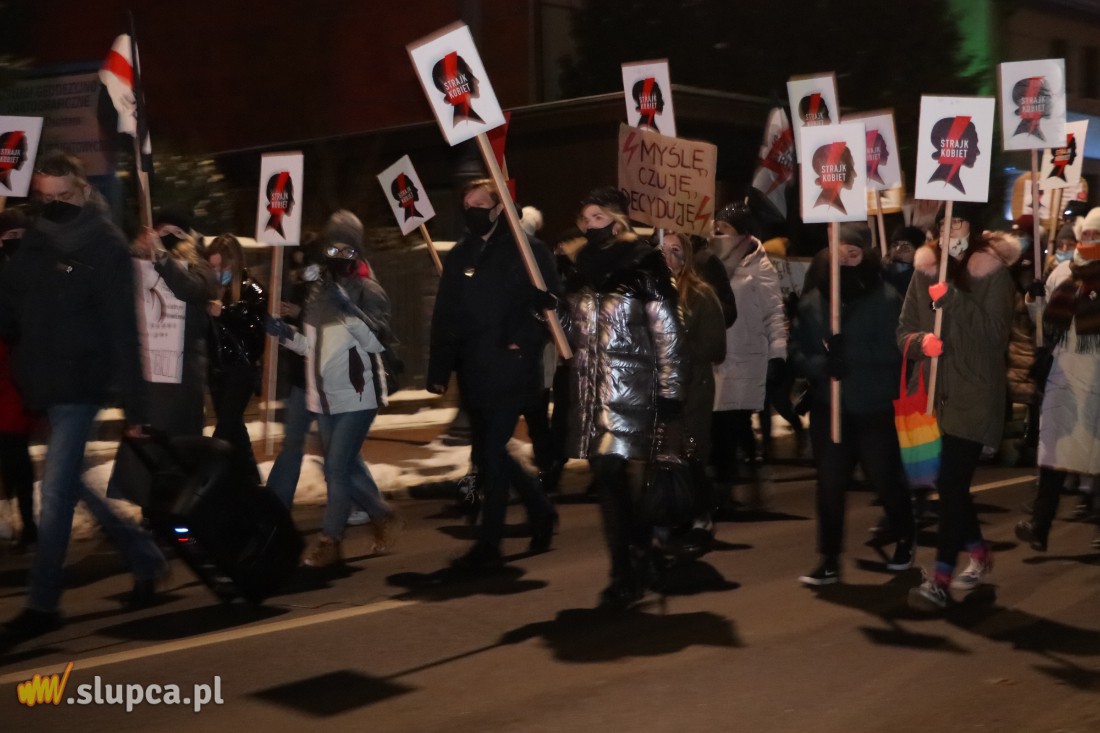 Kolejny Strajk Kobiet w Słupcy. Frekwencja o wiele niższa ZDJĘCIA i FILM
