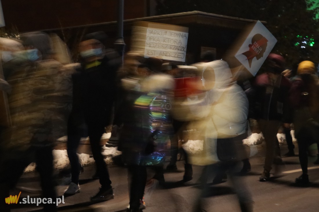 Kolejny Strajk Kobiet w Słupcy. Frekwencja o wiele niższa ZDJĘCIA i FILM