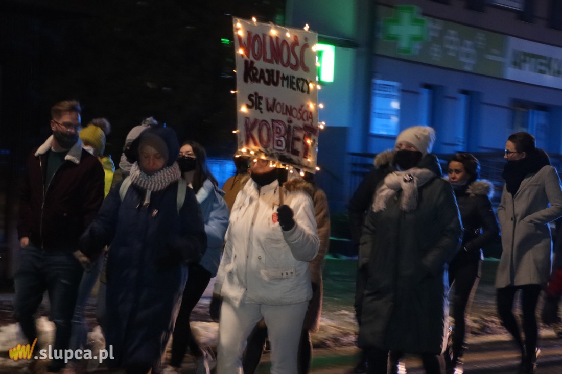 Kolejny Strajk Kobiet w Słupcy. Frekwencja o wiele niższa ZDJĘCIA i FILM