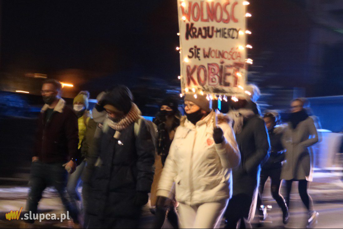 Kolejny Strajk Kobiet w Słupcy. Frekwencja o wiele niższa ZDJĘCIA i FILM