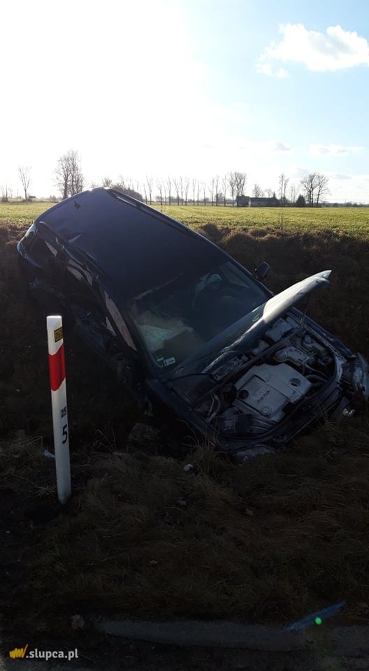 Groźnie w Sierniczu. Zderzenie na skrzyżowaniu ZDJĘCIA