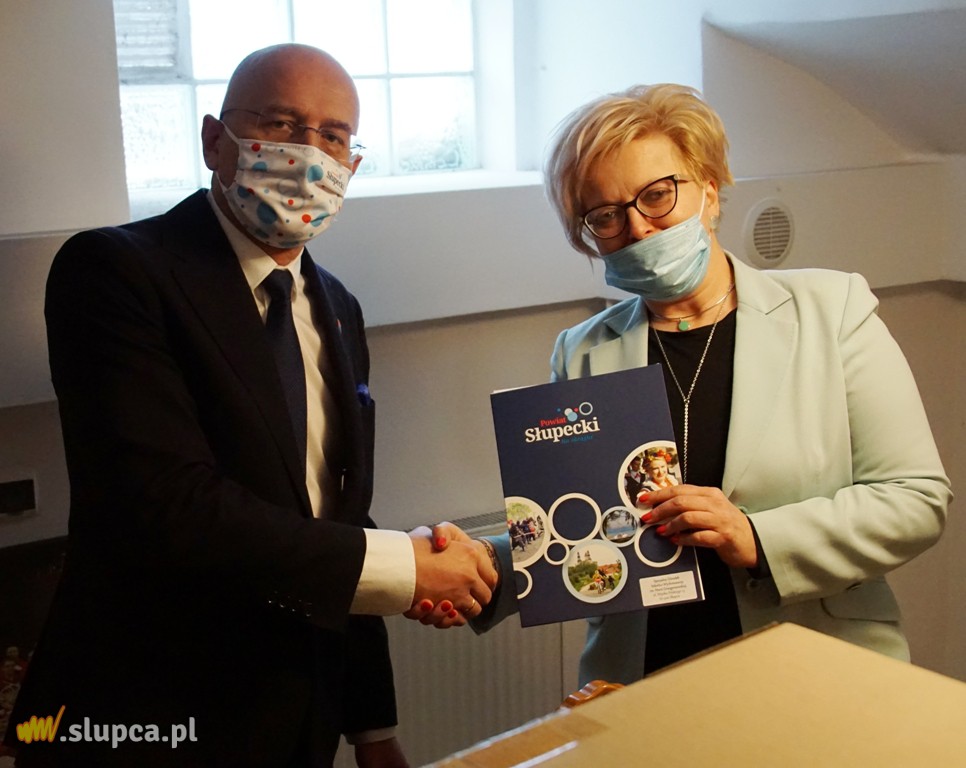 Ponad 100 laptopów trafiło do szkół w powiecie