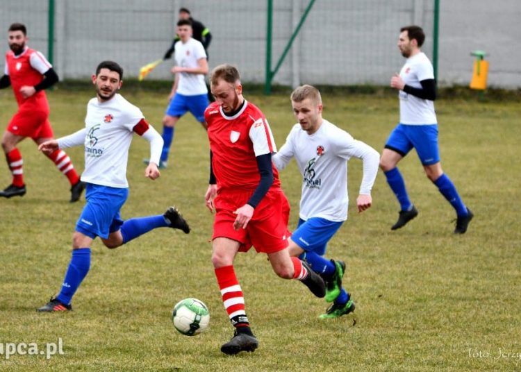 Derby wygrali w tabeli awansowali