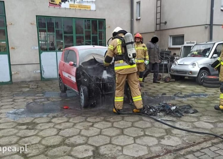 Strzałkowo: Paliło się auto