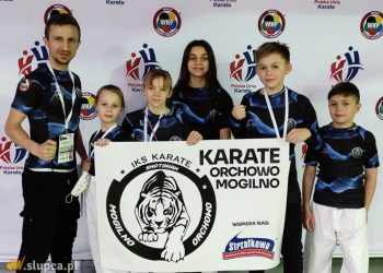 Orchowscy karatecy z medalami