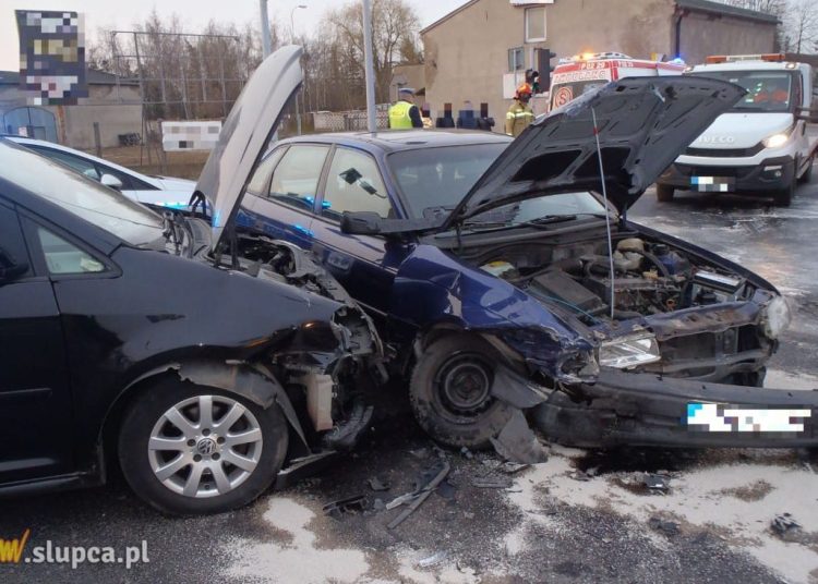 Kobieta ucierpiała w wypadku ZDJĘCIA