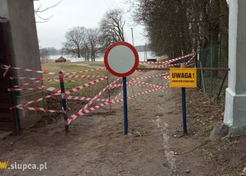Zamknęli drogę do jeziora w Giewartowie