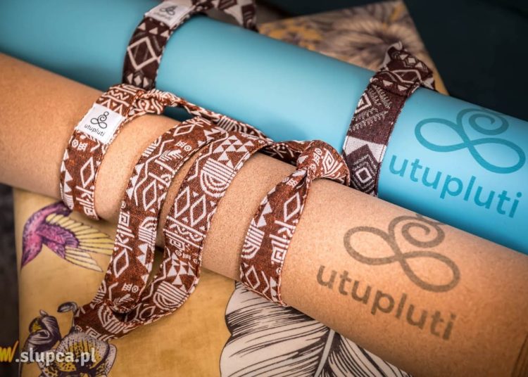 W czym najlepiej transportować matę do jogi.