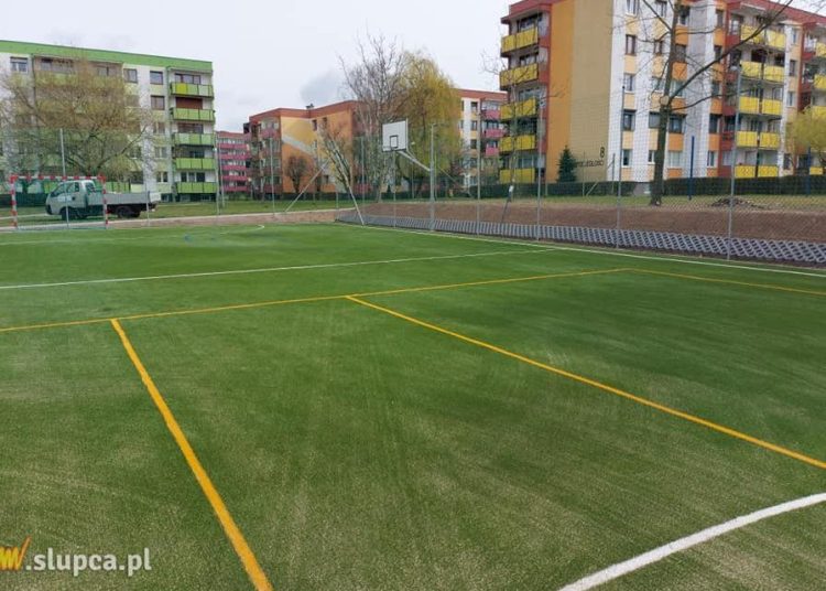 Boisko przy blokach już gotowe