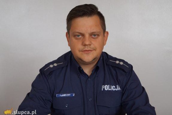 Kierowca dostał ataku. Pomógł policjant
