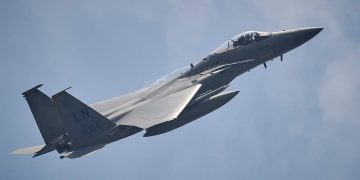 Dwadzieścia amerykańskich samolotów w Powidzu i Łasku