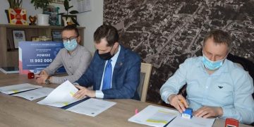 Oczyszczalnia ścieków za 18 mln zł. Podpisali umowę