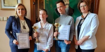 Uczniowie Ekonomika najlepsi na olimpiadzie