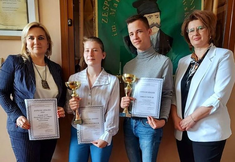 Uczniowie Ekonomika najlepsi na olimpiadzie
