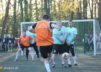 SLO. Remis w meczu na szczycie