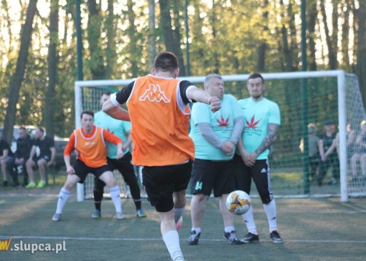 SLO. Remis w meczu na szczycie