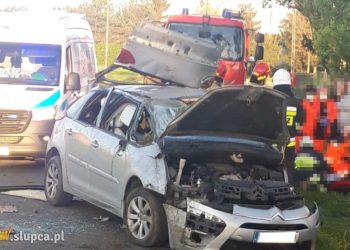 Groźnie w Gostuniu. Jedna osoba w szpitalu ZDJĘCIA