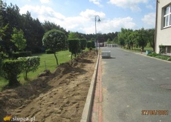 Rozpoczęcie budowy chodnika przy ZSOiZ w Zagórowie