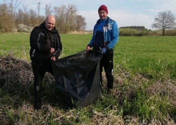 Kolejny raz zbierali śmieci