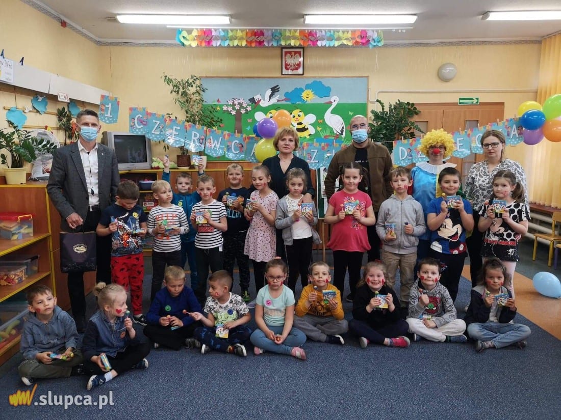 Z upominkami do przedszkolaków