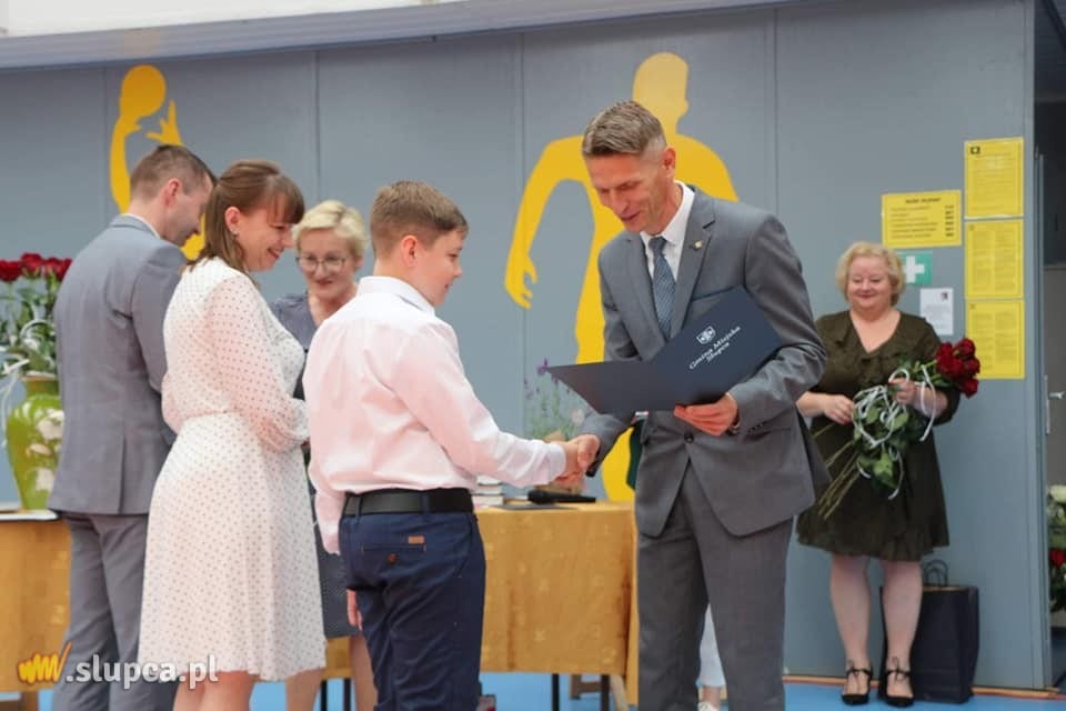 Pożegnanie absolwentów w Trójce ZDJĘCIA