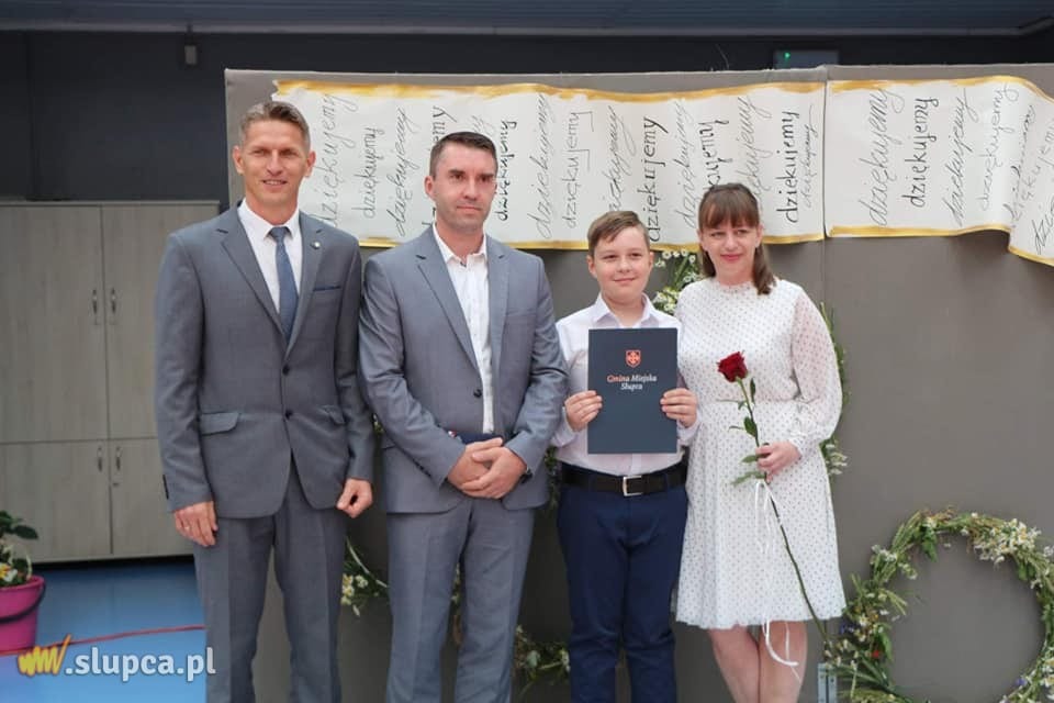 Pożegnanie absolwentów w Trójce ZDJĘCIA