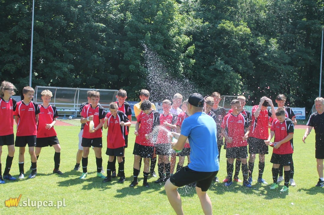 Cztery awanse na 100 lecie piłkarstwa