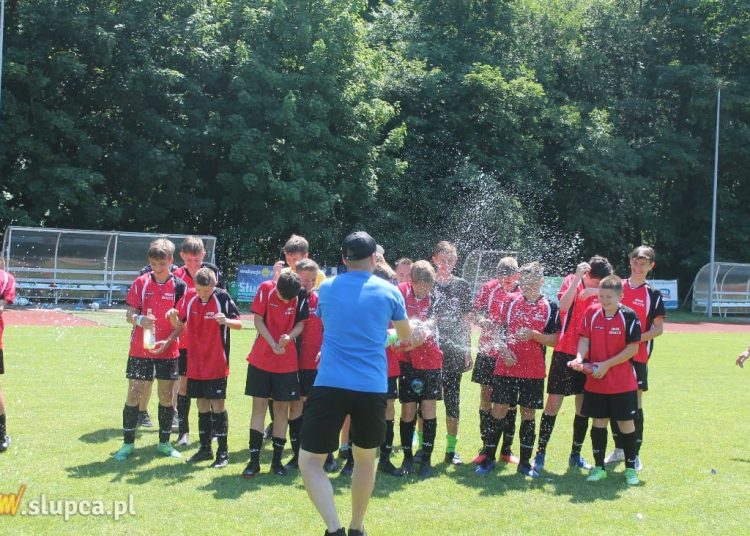 Cztery awanse na 100 lecie piłkarstwa