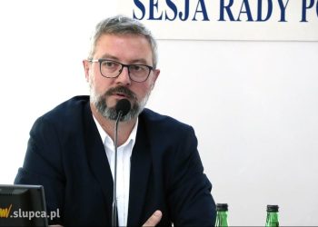 Przewodniczący rady opuszcza koalicję