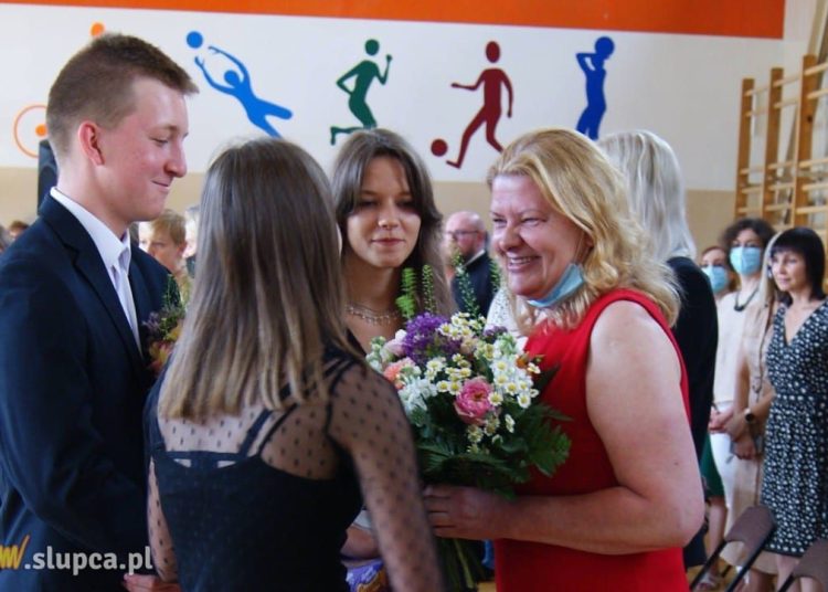 Ewa Dominiak kończy pracę w LO