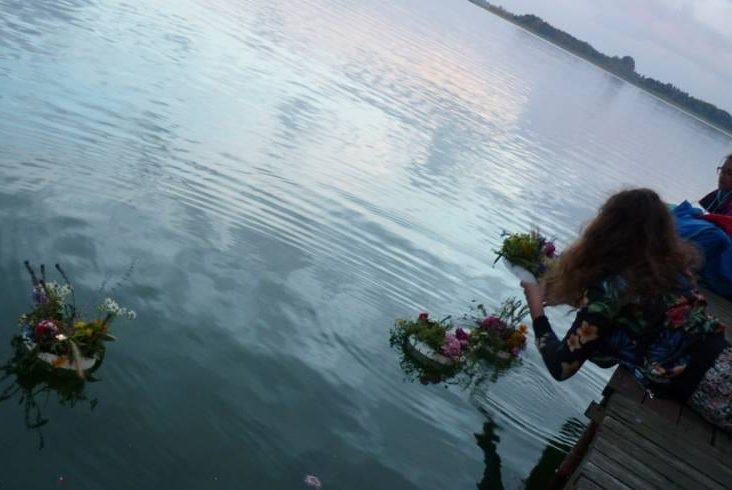 Tańce i bańki w Noc Kupały