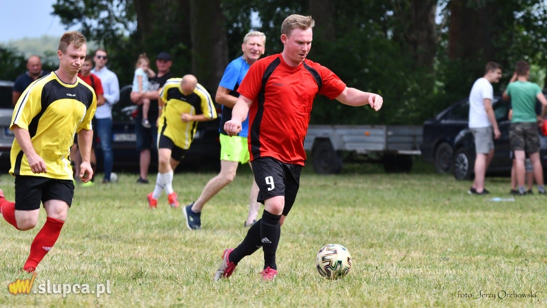 Żonaci znowu górą. Zobacz zdjęcia z meczu