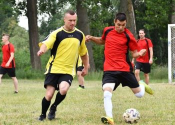 Żonaci znowu górą. Zobacz zdjęcia z meczu