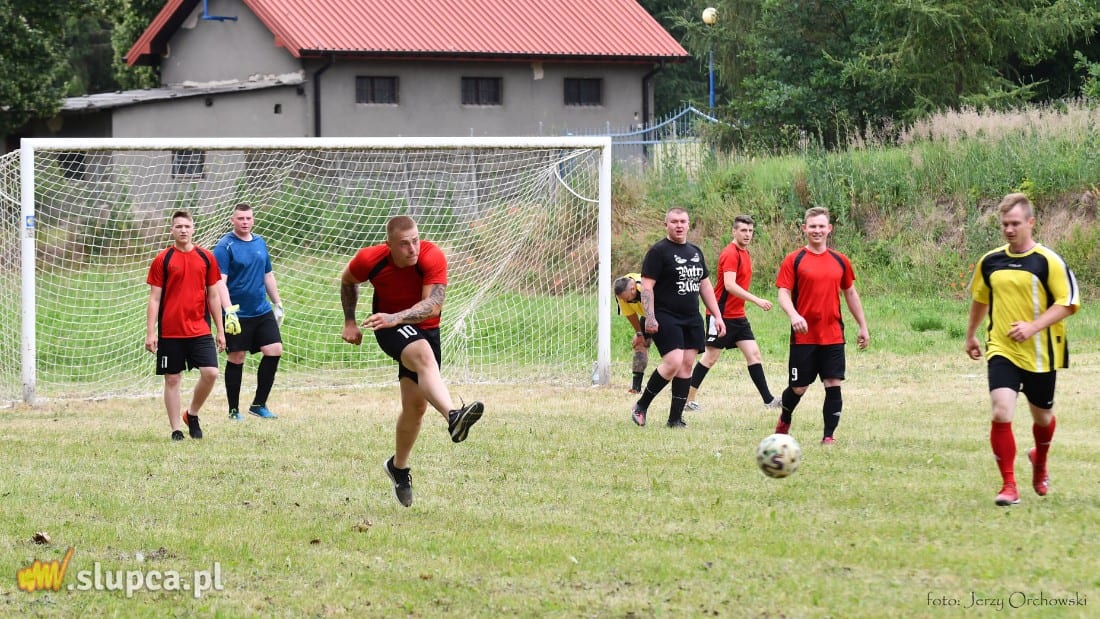 Żonaci znowu górą. Zobacz zdjęcia z meczu