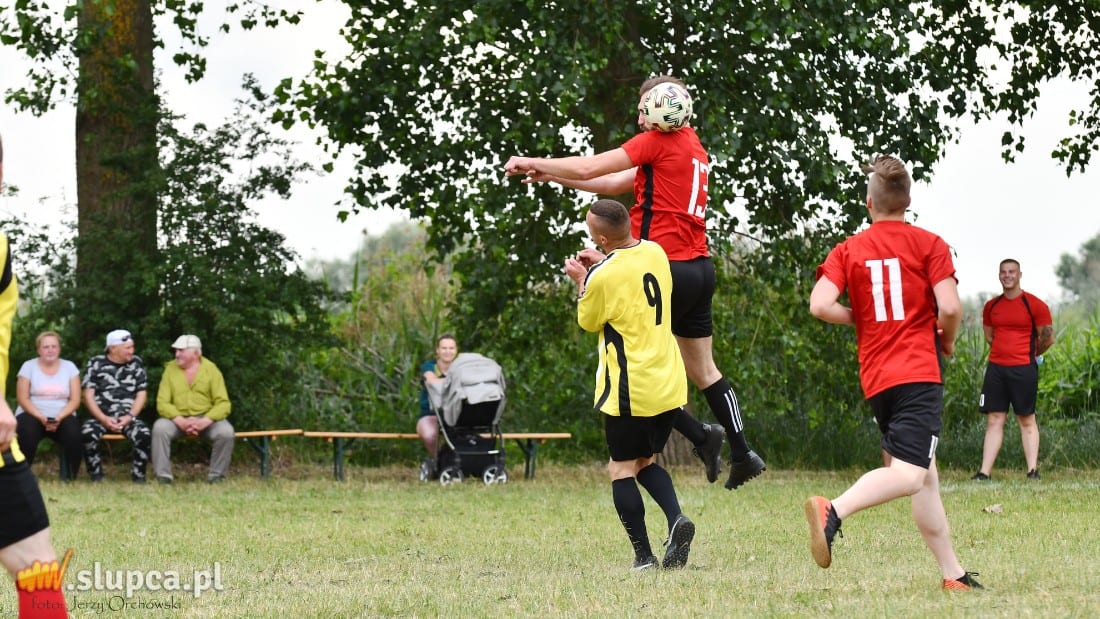 Żonaci znowu górą. Zobacz zdjęcia z meczu