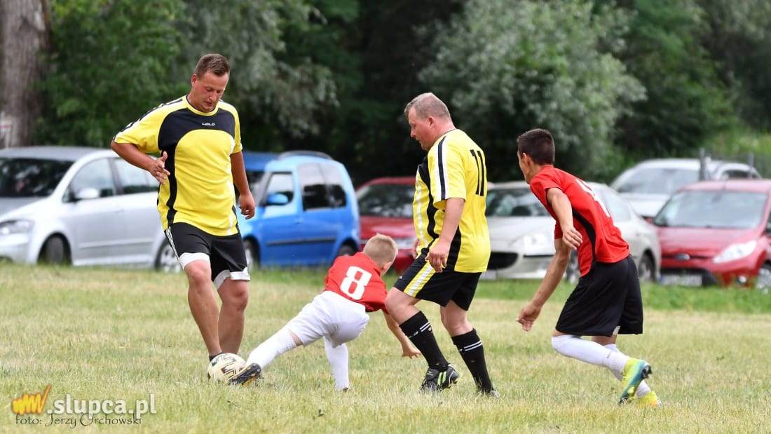 Żonaci znowu górą. Zobacz zdjęcia z meczu