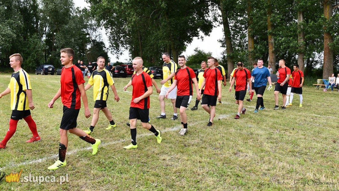 Żonaci znowu górą. Zobacz zdjęcia z meczu