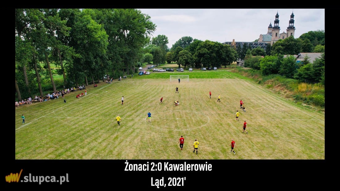 Żonaci znowu górą. Zobacz zdjęcia z meczu