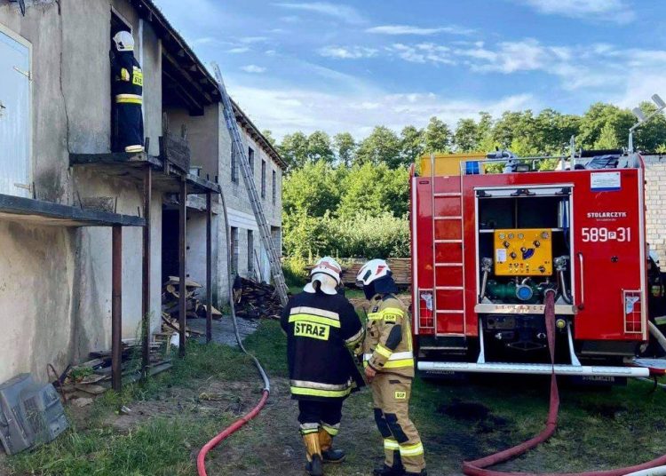Ostrowite: Paliło się w warsztacie ZDJĘCIA