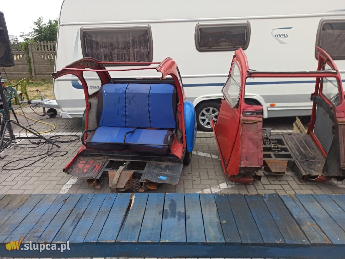 Driftował, dachował i miażdżył auta. Show kaskadera w Słupcy