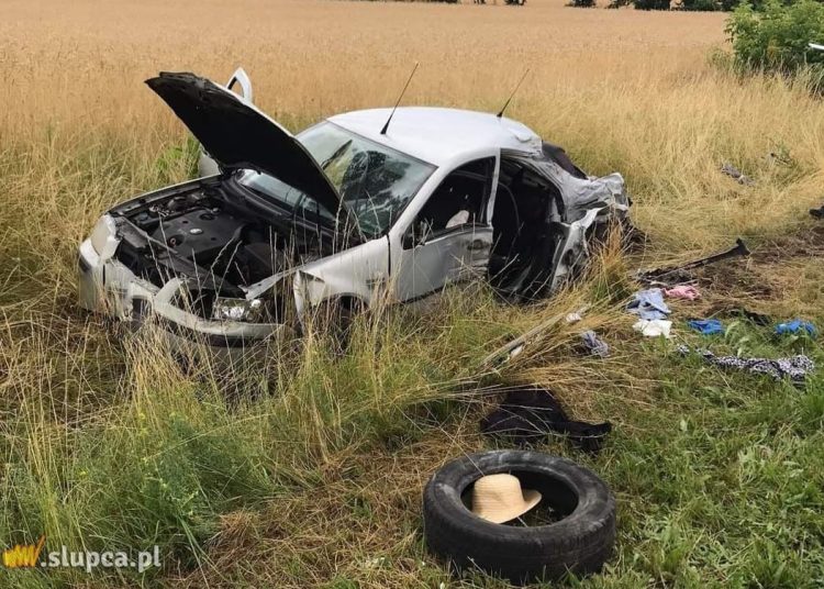 Cysterna zderzyła się z osobówką