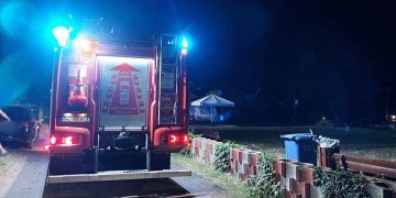 Dowieźli pacjenta do karetki